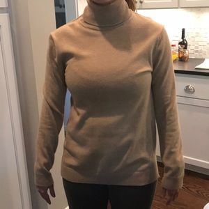 Gap size small sweater